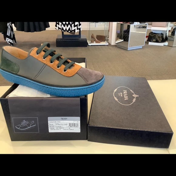 Prada shoes - Picture 2 of 4